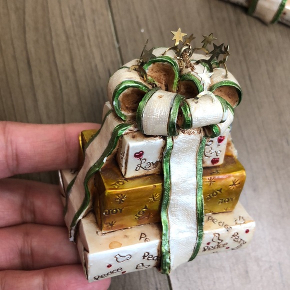 2 Stack of Gift Christmas Ornament - Picture 3 of 8